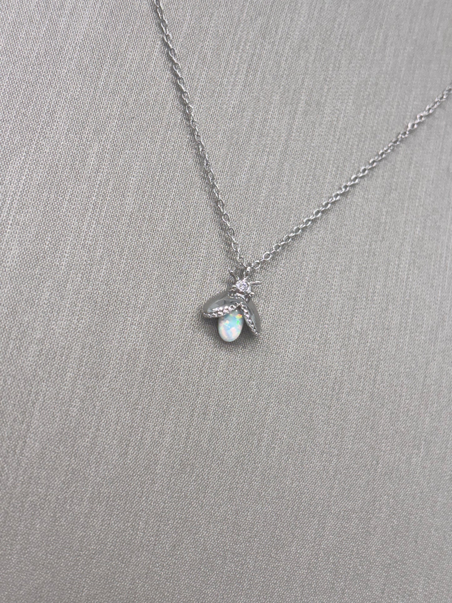 Cadena con Luciérnaga