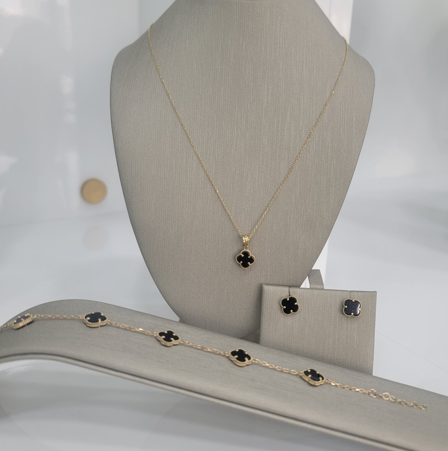 Set De clover. oro 10k.