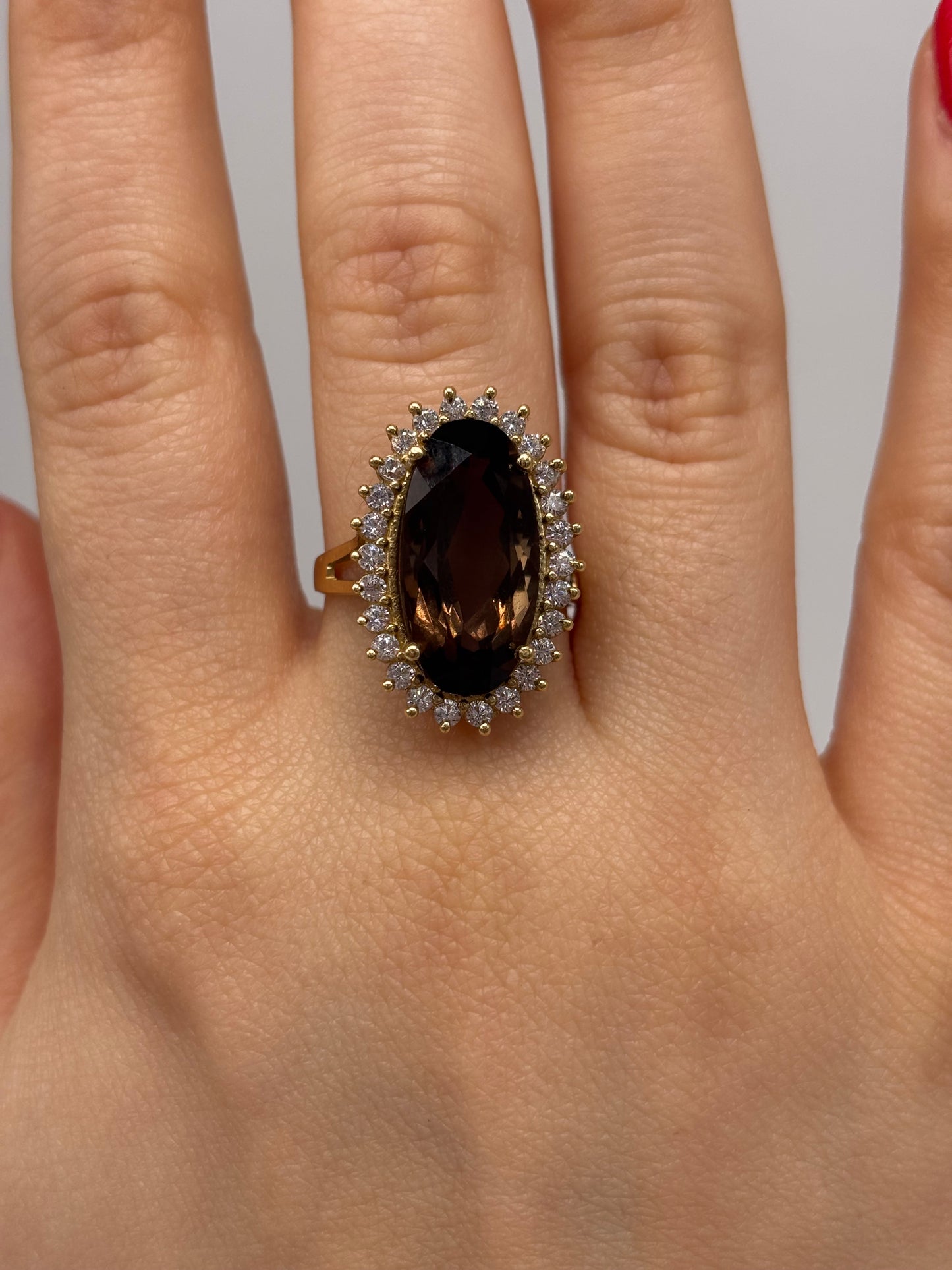 Anillo con Piedra Carmelita Corte Ovalado 14K