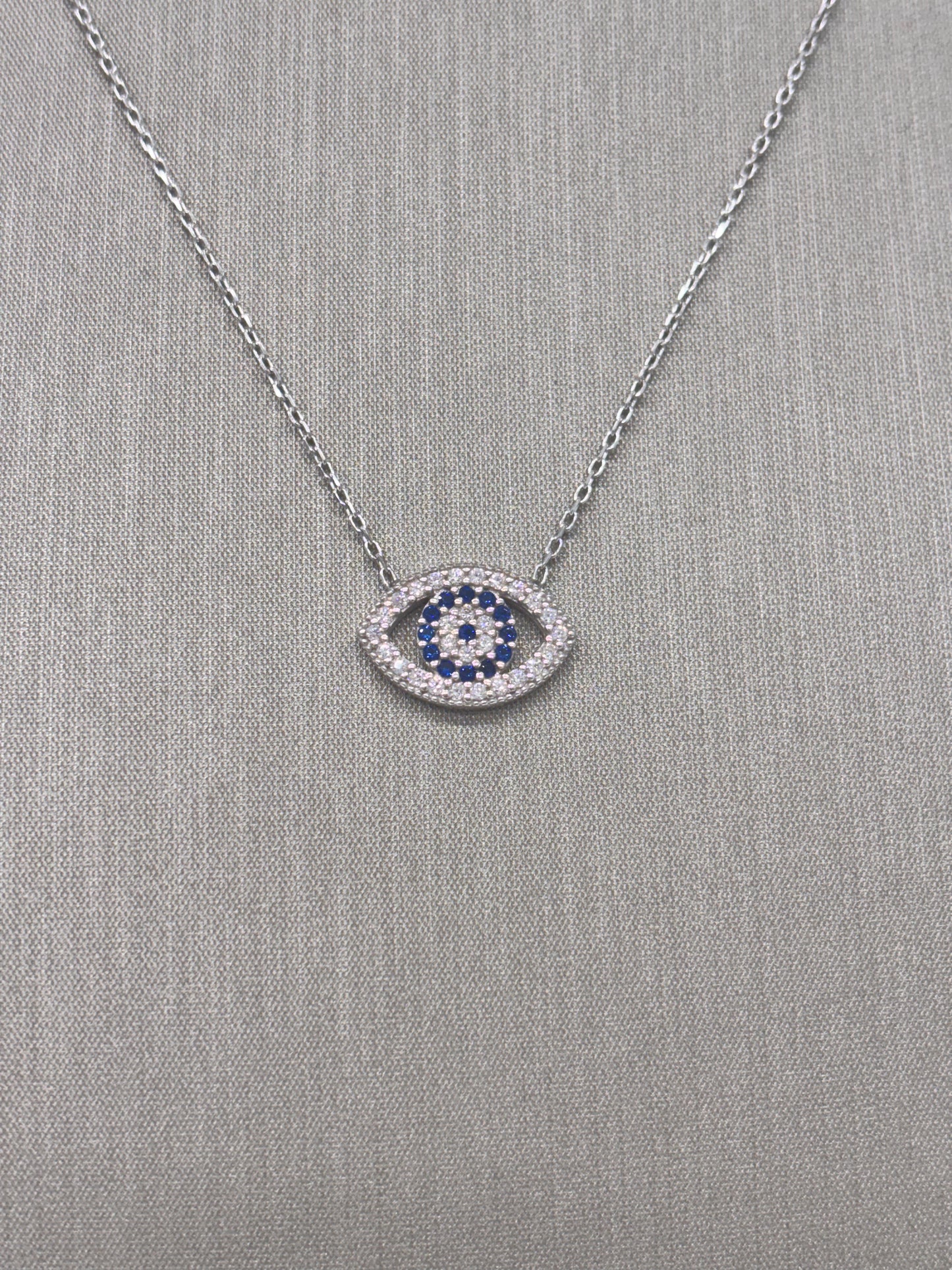 Cadena con Ojo