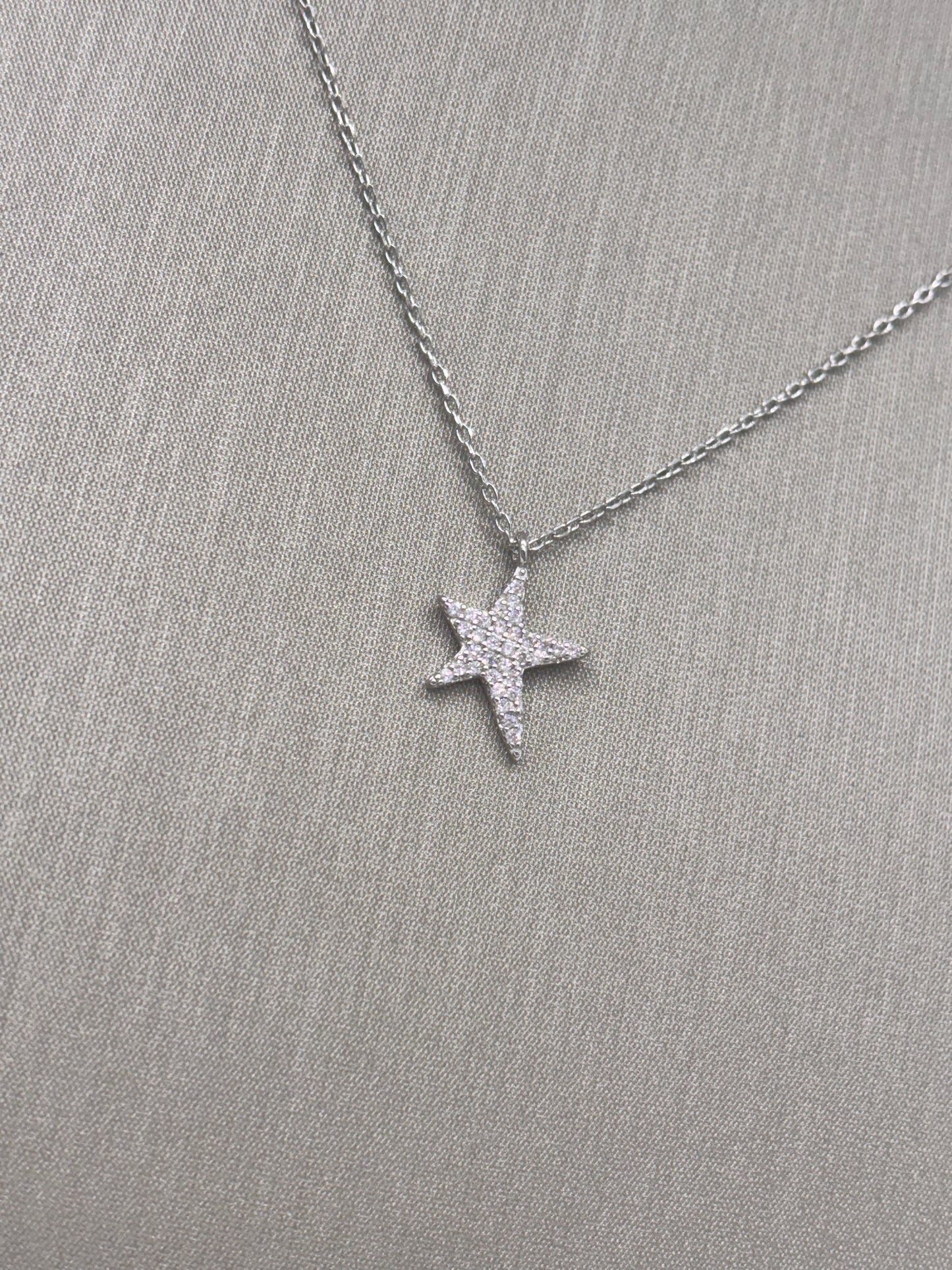 Cadena con Estrella