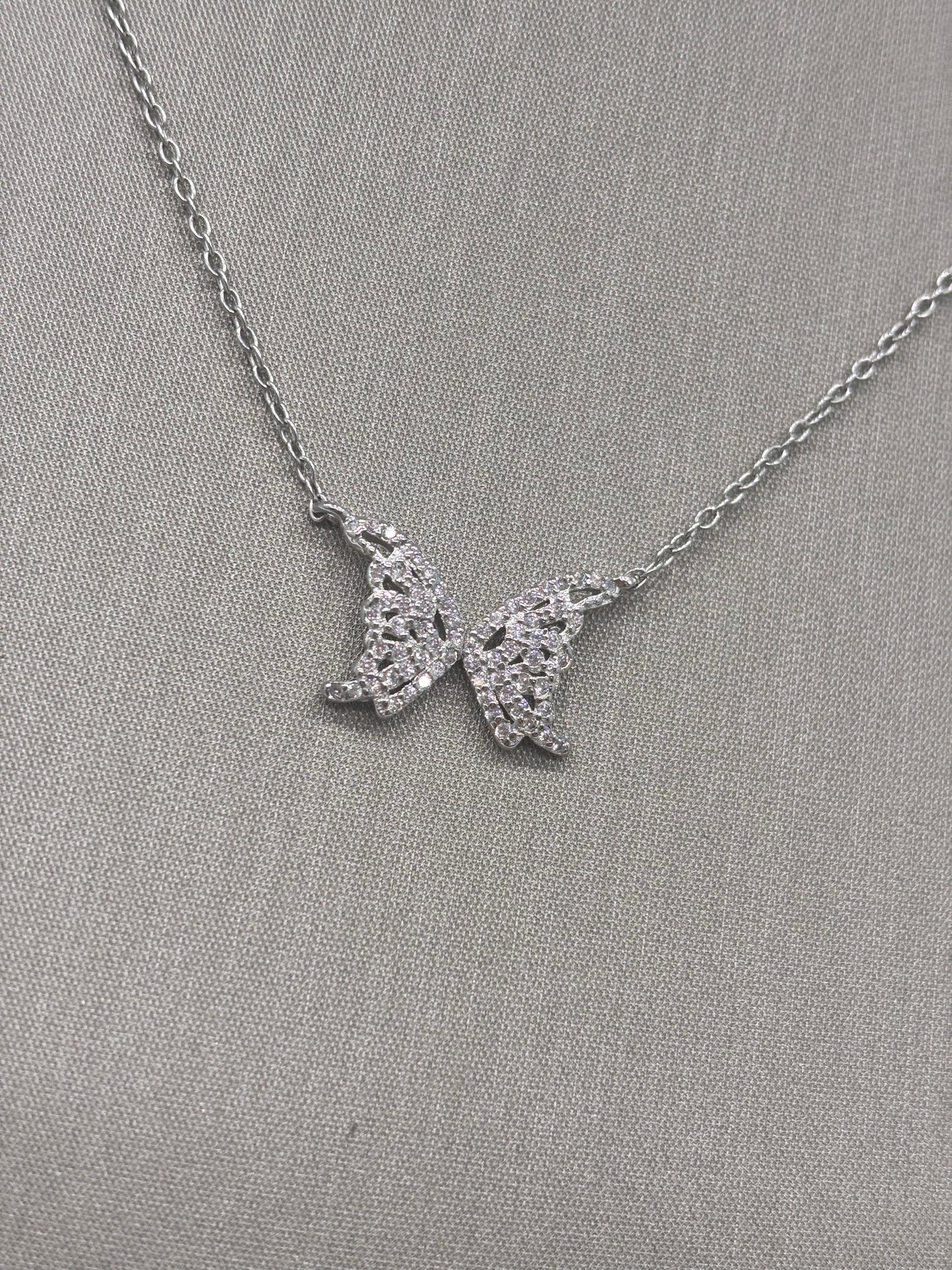 Cadena con Mariposa